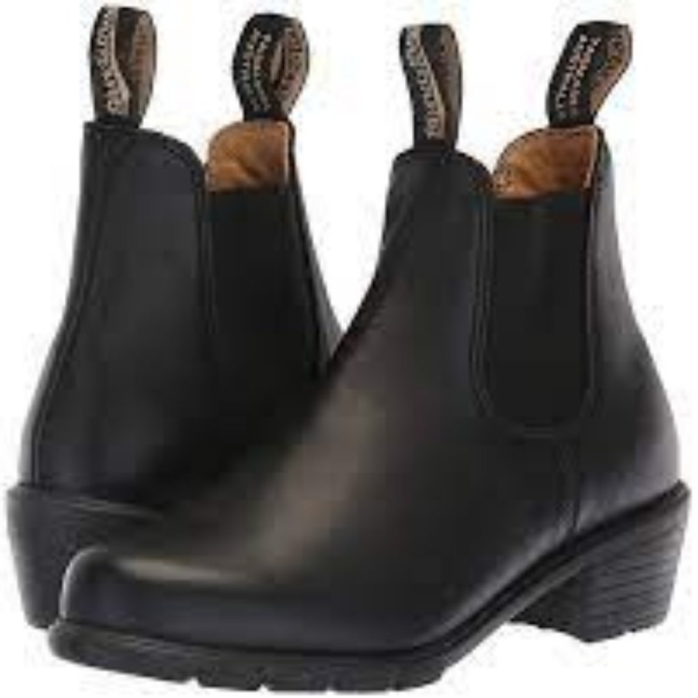 Blundstone 1671 heeled Chelsea boots black 8.5
